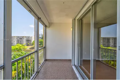 2851 Leonard Dr #J402, Aventura, FL 33160 - Photo 19