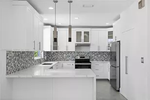 4303 Diamond Row, Weston, FL 33331 - Photo 5