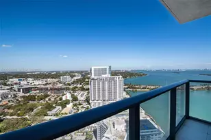 650 NE 32nd St, Miami, FL 33137 - Photo 3