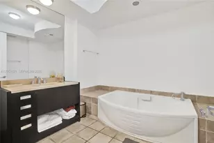 18201 Collins Ave, Sunny Isles Beach, FL 33160 - Photo 35