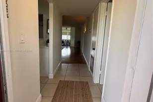 9540 Sunrise Lakes Blvd, Sunrise, FL 33322 - Photo 7