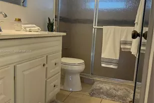 9540 Sunrise Lakes Blvd, Sunrise, FL 33322 - Photo 15
