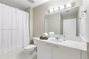 133 NE 2nd Ave, Miami, FL 33132 - Photo 11