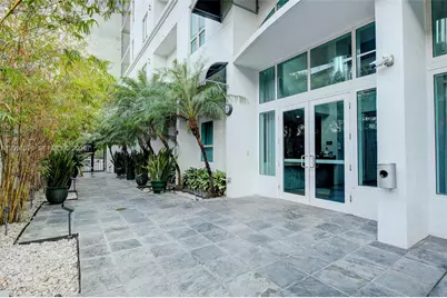 234 NE 3rd St #UPH01 Short Term, Miami, FL 33132 - Photo 33