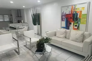 8875 Fontainebleau Blvd, Miami, FL 33172 - Photo 7