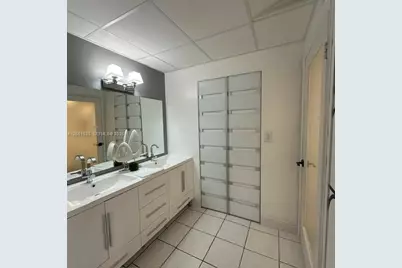 8875 Fontainebleau Blvd #102, Miami, FL 33172 - Photo 17