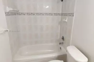 666 W 81st St, Hialeah, FL 33014 - Photo 11