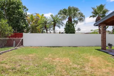 5221 SW 127th Pl, Miami, FL 33175 - Photo 19