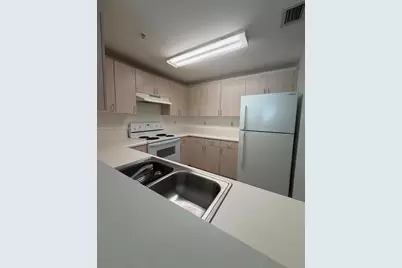 50 Menores Ave #518, Coral Gables, FL 33134 - Photo 9