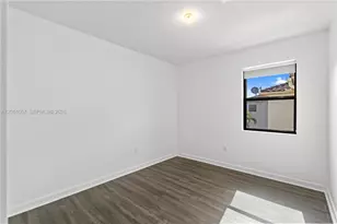3573 W 93rd Pl, Hialeah, FL 33018 - Photo 27