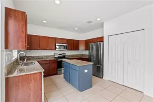 3573 W 93rd Pl, Hialeah, FL 33018 - Photo 11