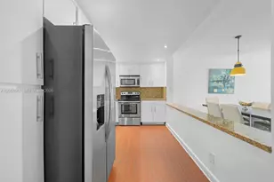 19380 Collins Ave, Sunny Isles Beach, FL 33160 - Photo 9