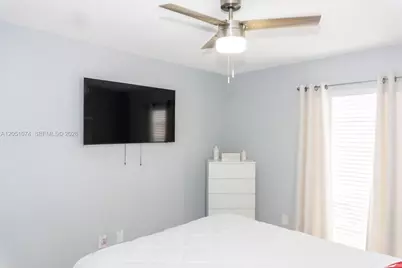 6190 W 19th Ave #201, Hialeah, FL 33012 - Photo 25