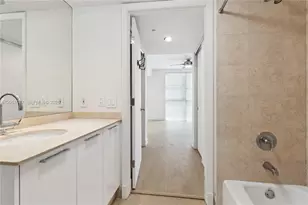 18911 Collins Ave, Sunny Isles Beach, FL 33160 - Photo 19