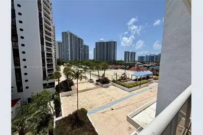 3610 Yacht Club Dr #602, Aventura, FL 33180 - Photo 17