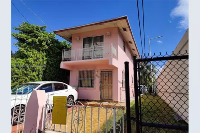 945 NW 19th Ave, Miami, FL 33125 - Photo 1