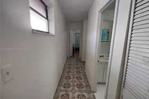 945 NW 19th Ave, Miami, FL 33125 - Photo 9