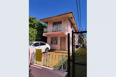 945 NW 19th Ave, Miami, FL 33125 - Photo 3