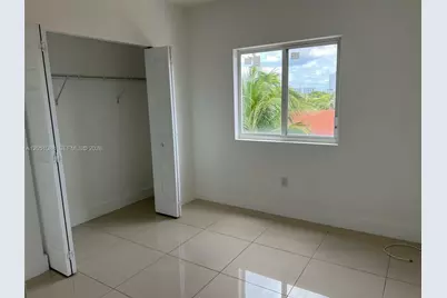 2300 NW 7th Street #304, Miami, FL 33125 - Photo 7