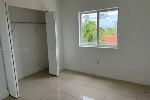 2300 NW 7th St, Miami, FL 33125 - Photo 7