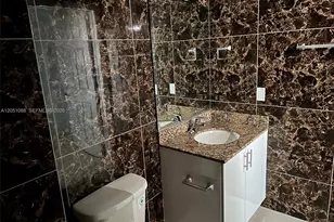 2300 NW 7th St, Miami, FL 33125 - Photo 9