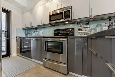 5701 Biscayne Blvd #901, Miami, FL 33137 - Photo 9