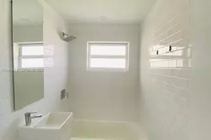 2001 NE 167th St, North Miami Beach, FL 33162 - Photo 13