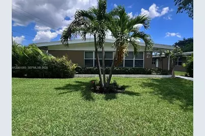 2001 NE 167th St #1, North Miami Beach, FL 33162 - Photo 25