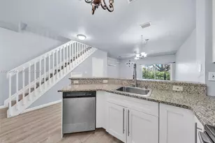 8306 Santa Monica Ave, Tamarac, FL 33321 - Photo 11