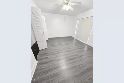 1655 W 44th Pl #304, Hialeah, FL 33012 - Photo 13