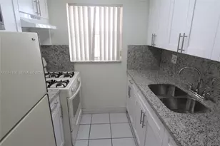 1655 W 44th Pl, Hialeah, FL 33012 - Photo 35