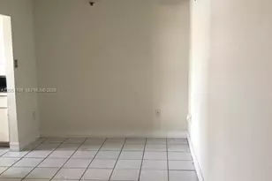 1655 W 44th Pl, Hialeah, FL 33012 - Photo 9