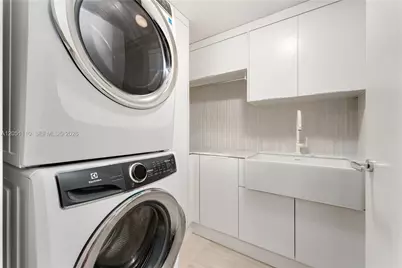 4701 N Meridian Ave #421, Miami Beach, FL 33140 - Photo 17