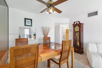 3199 S Ocean Dr #305, Hallandale Beach, FL 33009 - Photo 9