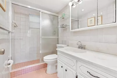 3199 S Ocean Dr #305, Hallandale Beach, FL 33009 - Photo 21