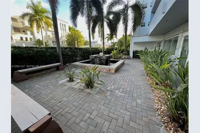 1045 10th St #902, Miami Beach, FL 33139 - Photo 17