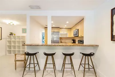 338 Majorca Ave #103, Coral Gables, FL 33134 - Photo 5