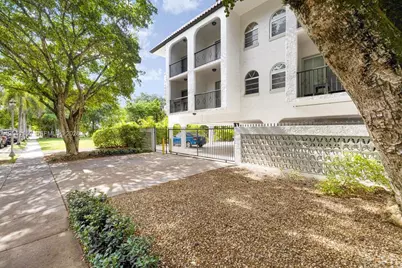 338 Majorca Ave #103, Coral Gables, FL 33134 - Photo 15