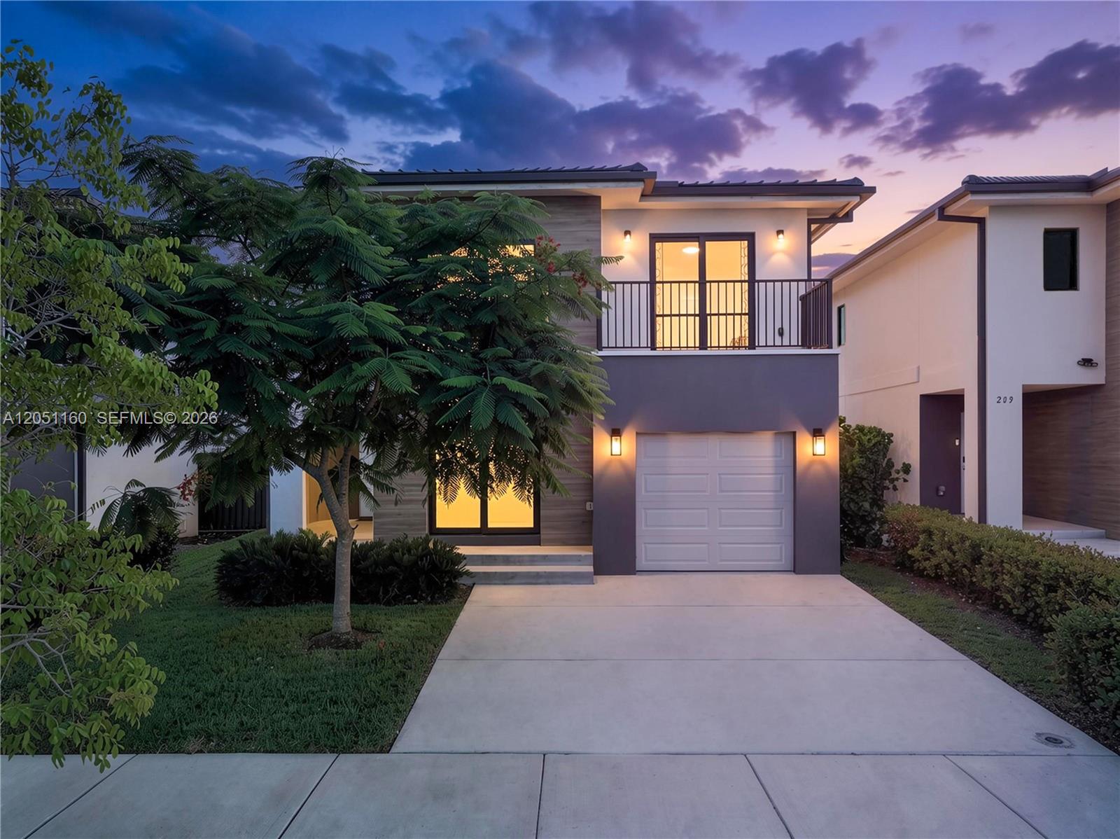 205 NW 12th Ct - 205 NW 12th Ct, Florida City, FL 33034 Luxury Property | Jose Angel Pina
