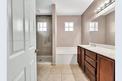 912 NW 204th St, Miami Gardens, FL 33169 - Photo 43
