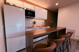545 NE 111th St, Miami, FL 33161 - Photo 9
