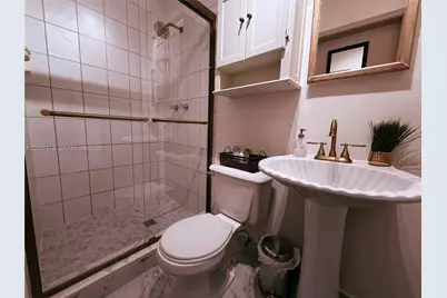 545 NE 111th St #1, Miami, FL 33161 - Photo 7