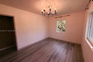 545 NE 111th St, Miami, FL 33161 - Photo 3