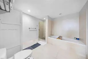 7929 West Dr, North Bay Village, FL 33141 - Photo 17