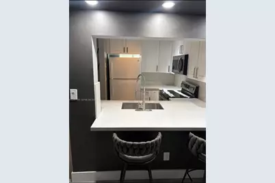 669 SW 37th Ave #208, Miami, FL 33135 - Photo 3