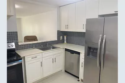 1550 NE 191st St #309, Miami, FL 33179 - Photo 3