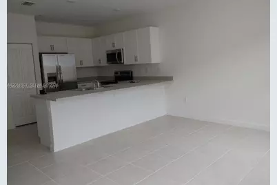 28717 SW 132nd Pl, Homestead, FL 33033 - Photo 5