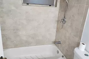 7410 SW 82nd St, Miami, FL 33143 - Photo 7