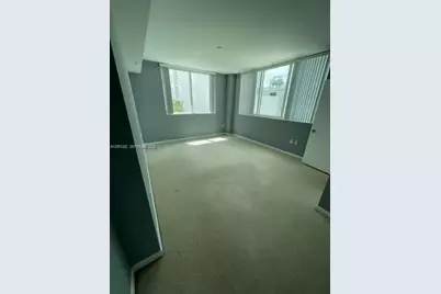 253 NE 2nd St #1202, Miami, FL 33132 - Photo 17