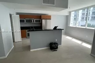 253 NE 2nd St, Miami, FL 33132 - Photo 5